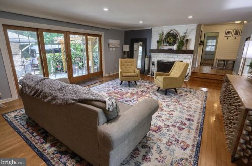 540 Devon Rd, Camp Hill PA  17011-2122 exterior