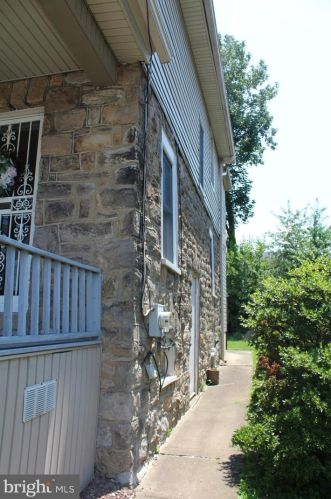 120 Rodgers St, Ridley Park, PA 19078-3312