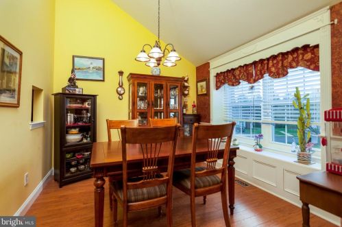 403 Stratford Ct, Lansdale PA  19446-6374 exterior