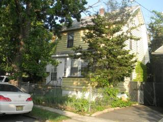 10 Temple Pl, Irvington, NJ 07111-2911