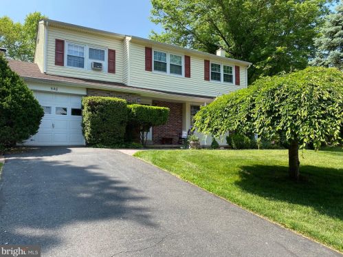 548 Hillside Dr, Lansdale, PA 19446-2938