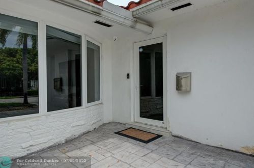 4081 38th Ave, Hollywood FL  33021-1934 exterior