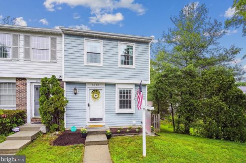 8518 Blue Rock Ln, Lorton VA  22079-3062 exterior
