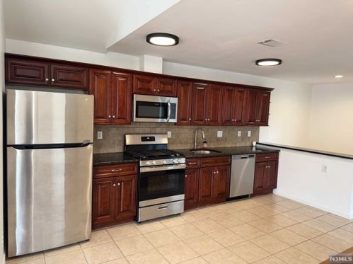 2024 Grand Ave, North Bergen NJ  07047-2012 exterior