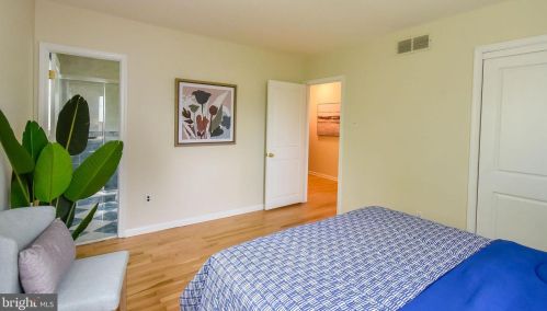 159 Windsor Ave, Southampton PA  18966-3333 exterior