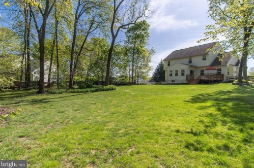 26 Colonel Miles Ct, Harpers Ferry WV  25425-3109 exterior