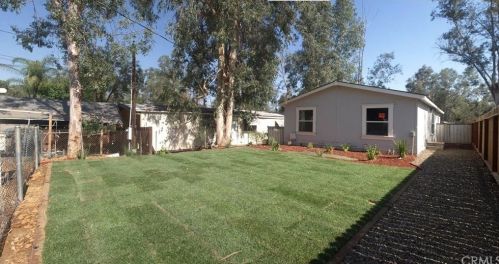 18345 Walnut Ave, Lake Elsinore, CA 92532-2016