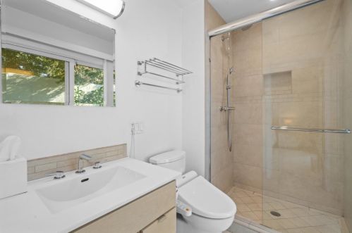 1477 Yukon Dr, Sunnyvale CA  94087-4451 exterior