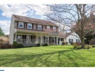 203 Kelly Ln, Downingtown, PA 19335-1644