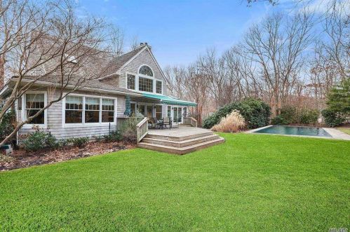 129 Talmage Farm Ln, East Hampton, NY 11937-4301