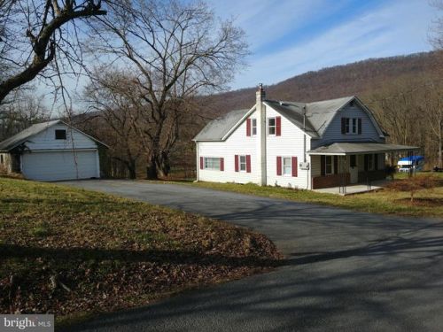 1560 Pheasant Hill Rd, Water Gap, PA 17018-9584