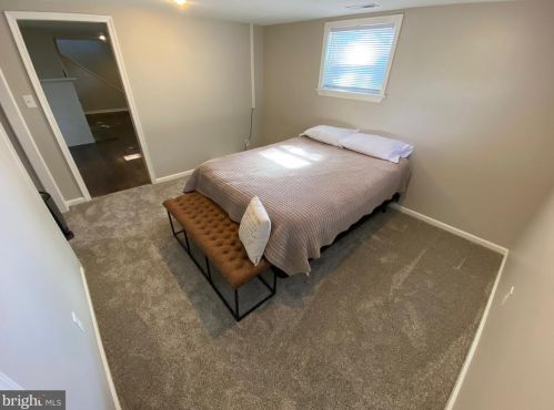 26 Auburn Dr, New Castle DE 19720-2305 exterior