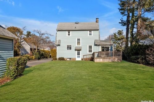 4 Hayden Ave, Great Neck, NY 11024-2012