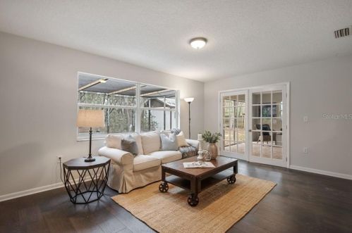 18519 Oshawa Dr, Port Richey FL 34667-5107 exterior