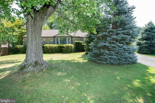 33 Westview Ave, Langhorne, PA 19053-5968