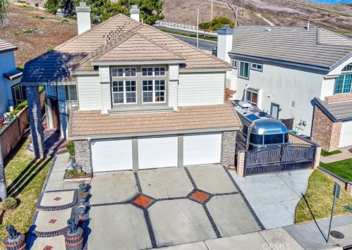 1666 Falling Star Ln, Chino Hills, CA 91709-4804