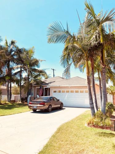 11829 Morning Ave, Downey CA  90241-4709 exterior