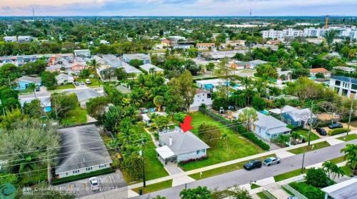 320 4 Ave, Delray Beach FL  33444-2717 exterior