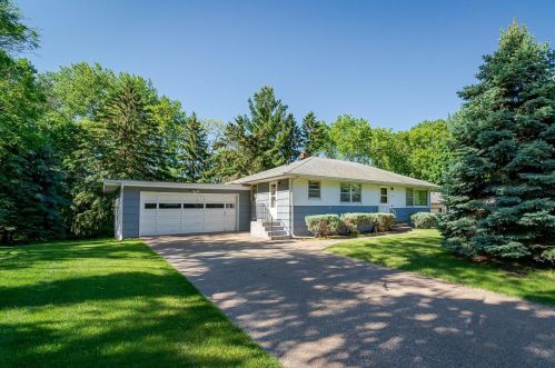 2422 53rd St, South Saint Paul, MN 55076-1210