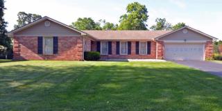 1352 Tanforan Dr, Lexington, KY 40517-2855