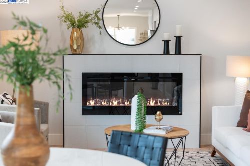 7515 San Sabana Rd, Pleasanton CA  94568-2245 exterior