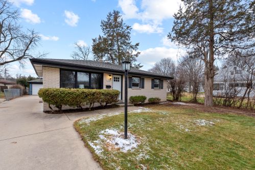 11917 Rainbow Ave, Milwaukee, WI 53214-2166