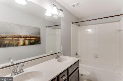 181 Empress Alexandra Pl, Fredericksburg VA  22406-4085 exterior