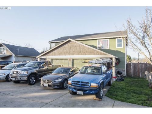 4190 Camellia St, Springfield OR  97478-5982 exterior
