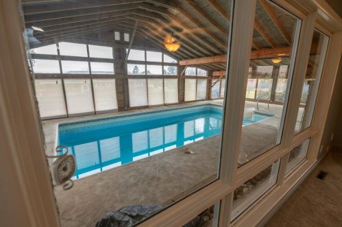 1151 Sunset Dr, Latrobe PA  15650-2737 exterior