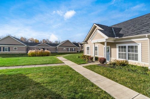 369 Piney Creek Dr, Blacklick, OH 43004-7073