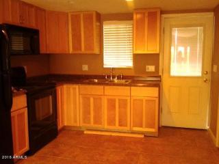 3539 Palm Ln, Phoenix, AZ 85008-2945