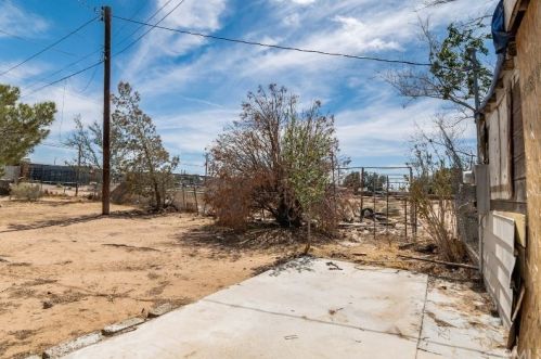 27169 Nudgent St, Boron, CA 93516-1637