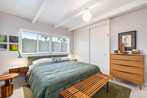610 Hermosa Dr, Palm Springs CA  92262-6112 exterior