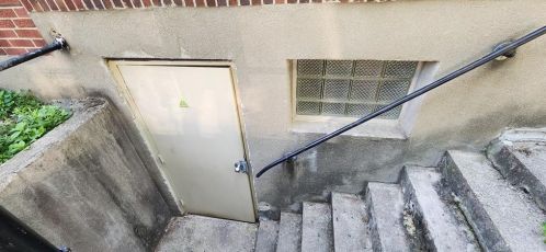 8121 Daly Rd, Cincinnati OH 45231-5702 exterior