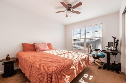 959 King Way, Breinigsville PA  18031-1484 exterior