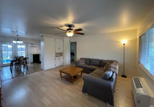 57 Larkfield Maples Ct, Santa Rosa, CA 95403-1486