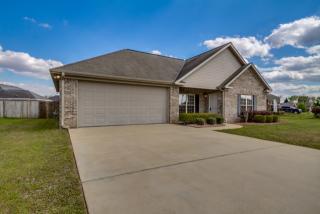 9919 Empress Blvd, Tuscaloosa, AL 35405-7437
