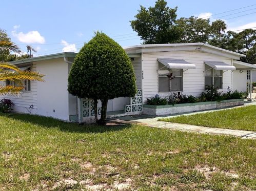 4040 Bonita Rd, Tarpon Springs, FL 34691-5347