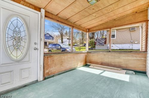 18 Outlook Ave, Mount Olive NJ  07828-2919 exterior