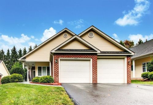 1926 Millbridge Rd, Salem, VA 24153-4677