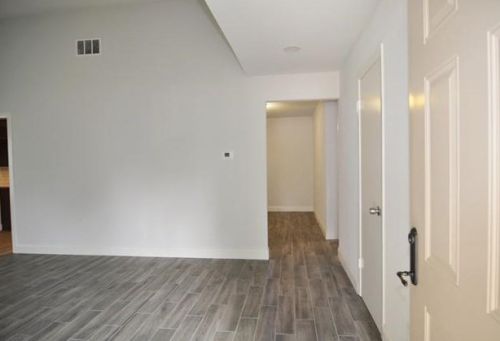 708 Midway Dr, Euless TX  76039-7546 exterior