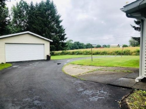5908 Sandy Lake Polk Rd, Sandy Lake, PA 16145-3224