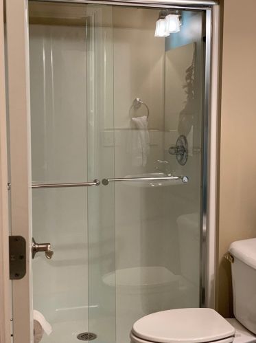 3916 Buckhill Dr, Covington KY  41018-2964 exterior