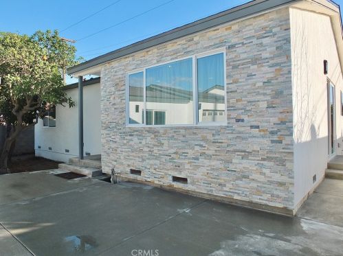 6820 Motz St, Paramount CA  90723-4741 exterior