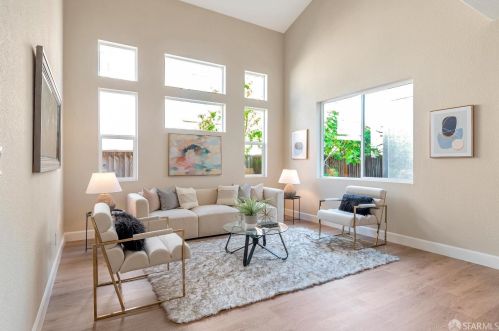 18 San Tomas Ct, West Pittsburg, CA 94565-7610
