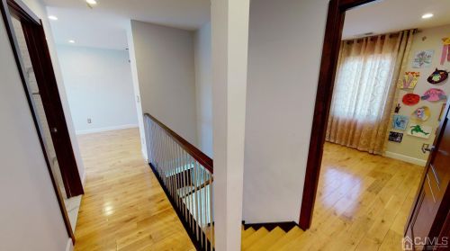 33 Berkshire Rd, Old Bridge NJ  08857-1601 exterior