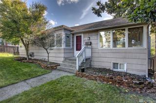 2725 75th St, Seattle, WA 98117-4540