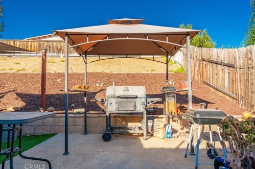 31662 Willow View Pl, Lake Elsinore CA  92532-0401 exterior