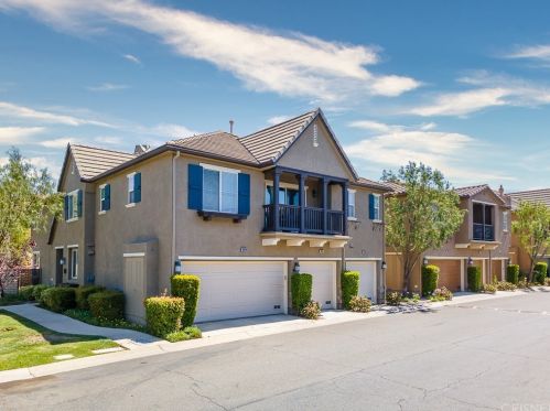 19457 Opal Ln, Santa Clarita, CA 91350-3244