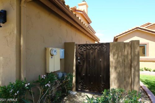 9542 Dreyfus Pl, Scottsdale AZ  85260-4301 exterior